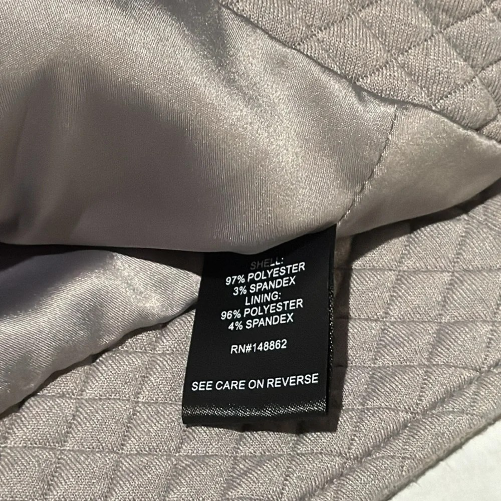 TORRID PEBBLE GREY QUILTED‎ KNIT MOTO JACKET - 2 - Picture 8 of 10